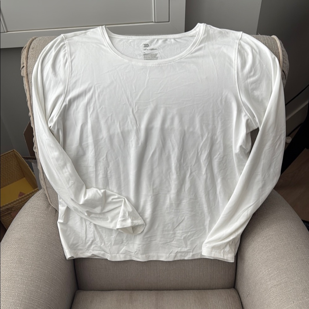 All in Motion White Puff Sleeve Fitted Tee